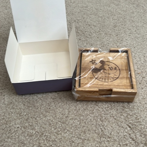 NEW! Disney Passholder Coaster‎ Set - Picture 3 of 4